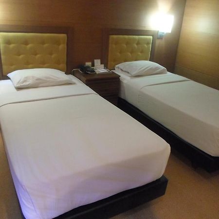 Hotel Mutiara Malioboro Yogyakarta Dış mekan fotoğraf