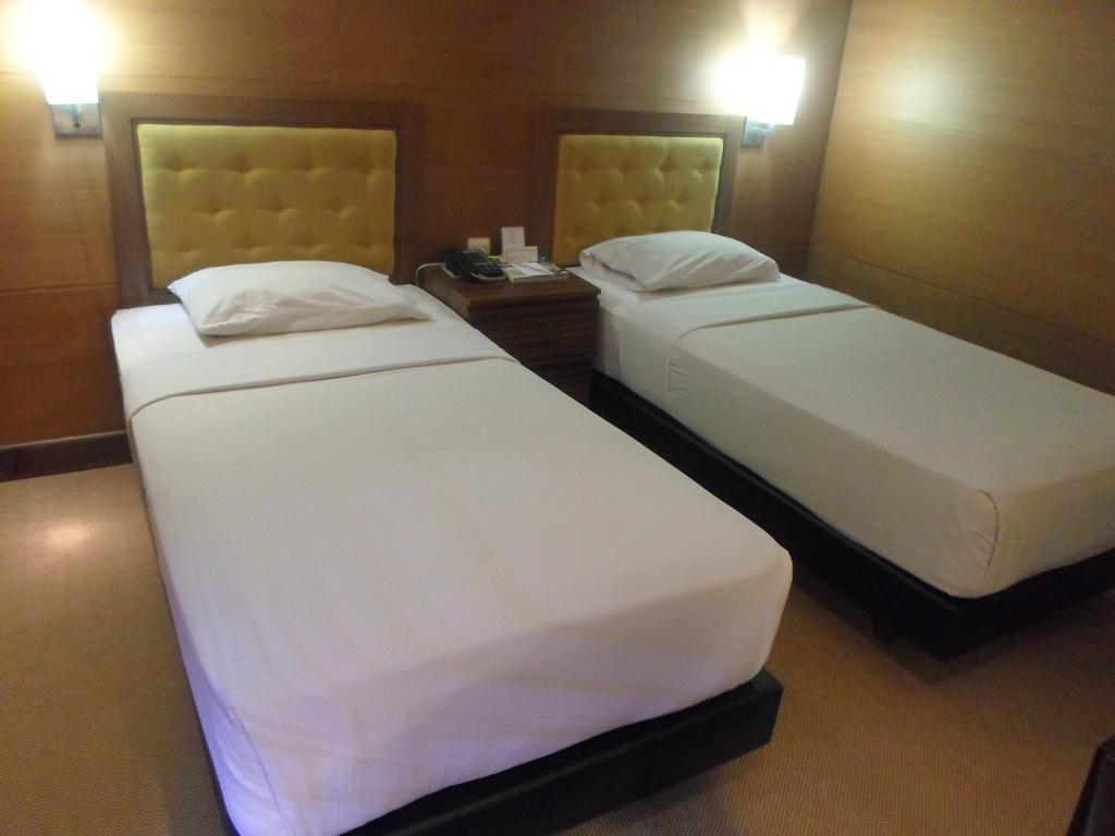 Hotel Mutiara Malioboro Yogyakarta Dış mekan fotoğraf