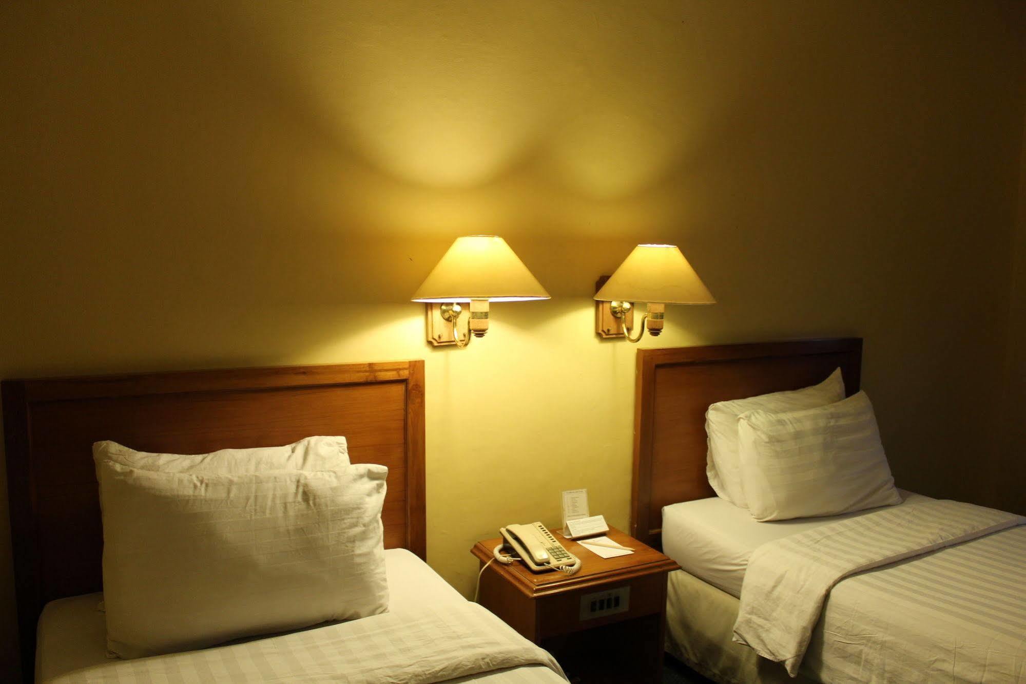 Hotel Mutiara Malioboro Yogyakarta Dış mekan fotoğraf