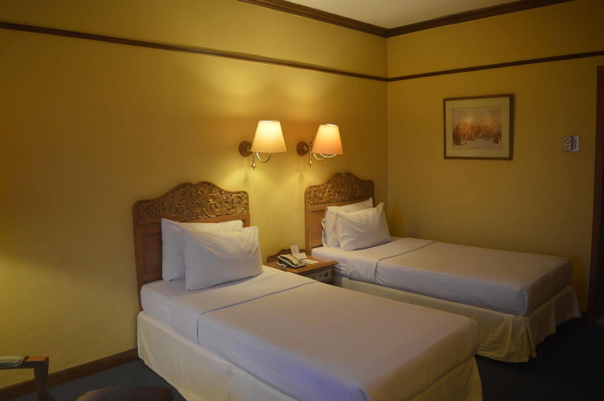 Hotel Mutiara Malioboro Yogyakarta Dış mekan fotoğraf