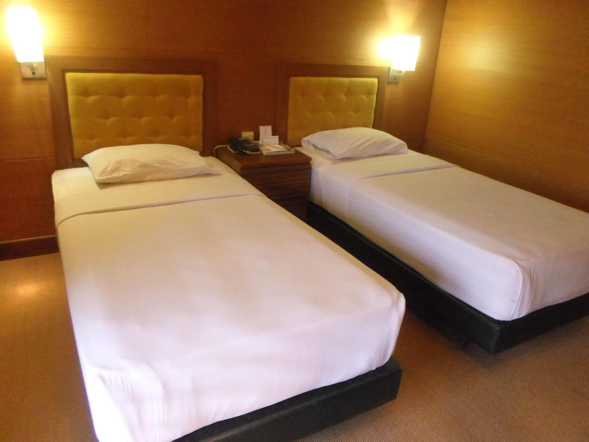 Hotel Mutiara Malioboro Yogyakarta Dış mekan fotoğraf