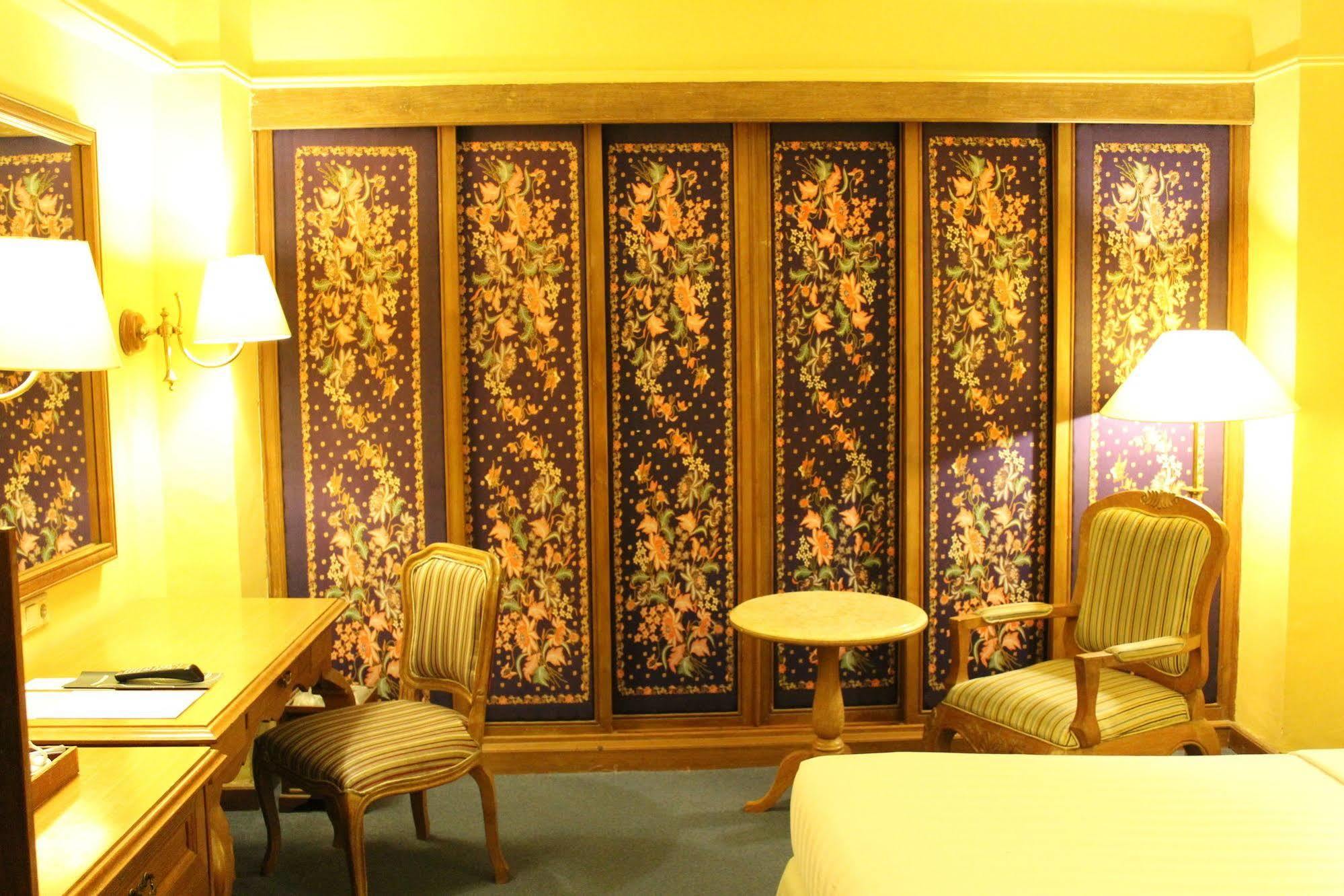 Hotel Mutiara Malioboro Yogyakarta Dış mekan fotoğraf