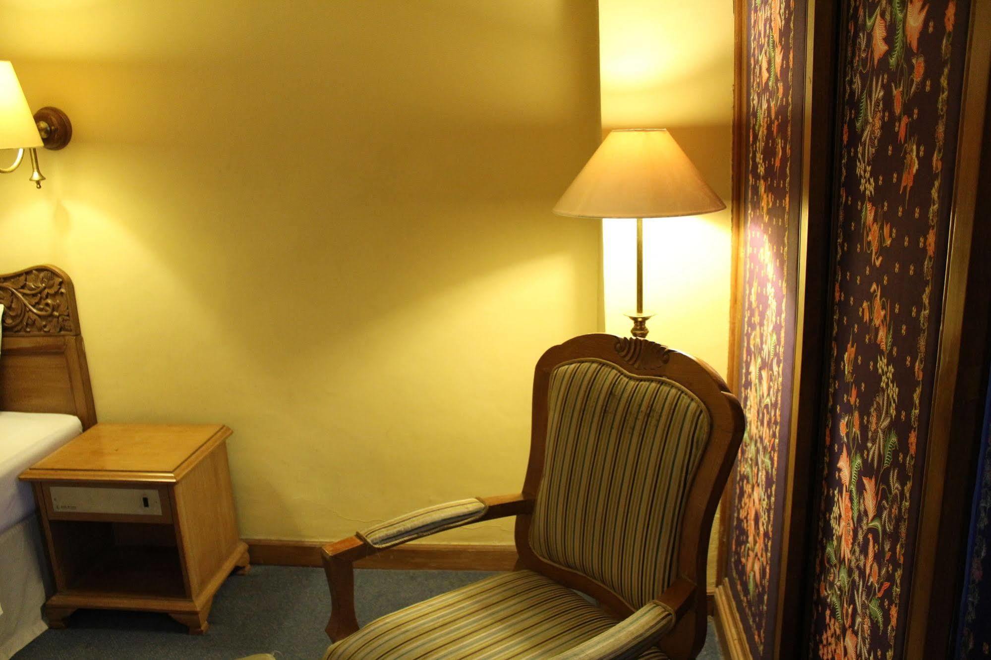 Hotel Mutiara Malioboro Yogyakarta Dış mekan fotoğraf
