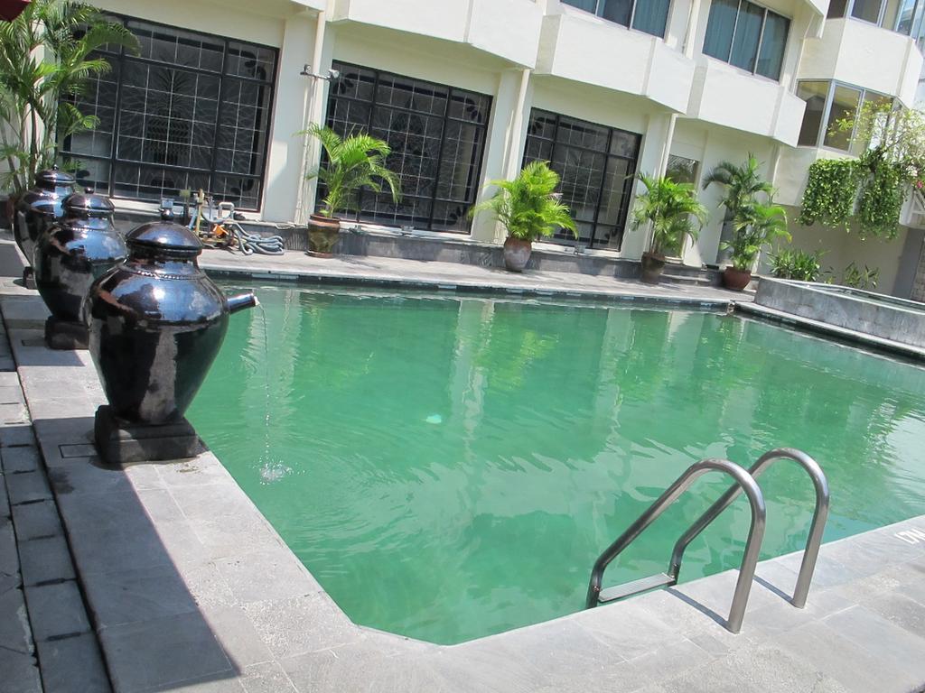 Hotel Mutiara Malioboro Yogyakarta Dış mekan fotoğraf